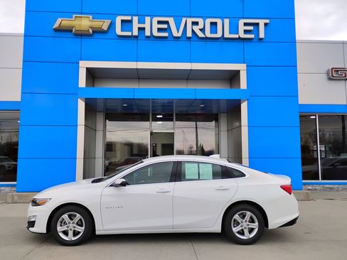Used 2024 Chevrolet Malibu LT image 32
