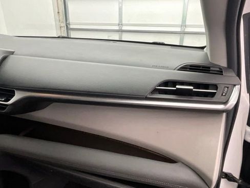 Used 2022 Toyota Sienna LE FWD image 10