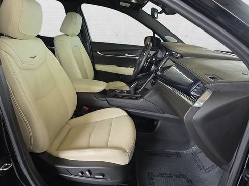 Certified 2023 Cadillac XT6 Sport w/ LPO, ONYX Package AWD/4WD image 10