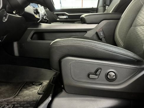 Certified 2025 RAM 1500 Big Horn AWD/4WD image 11