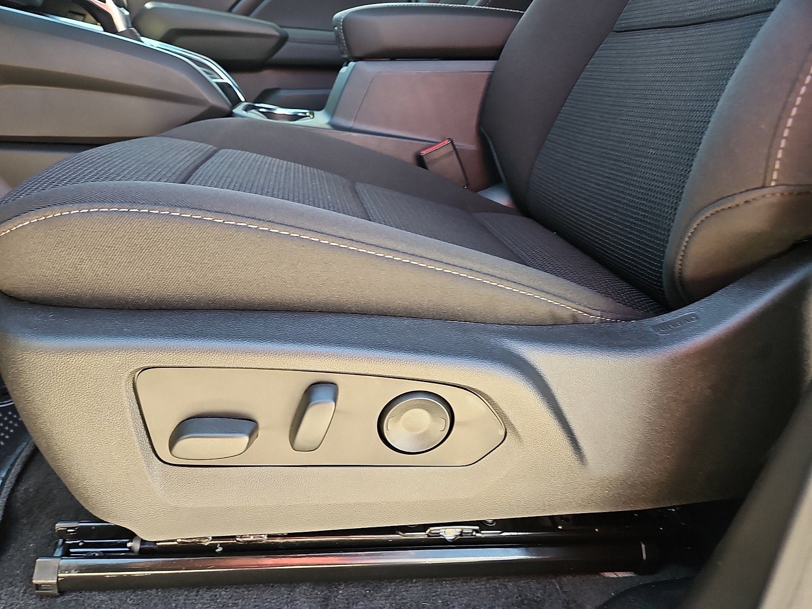 New 2026 GMC Canyon Elevation w/ Convenience Package RWD image 13