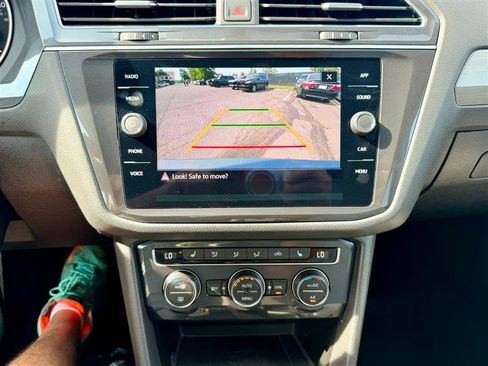 Used 2021 Volkswagen Tiguan S FWD image 11
