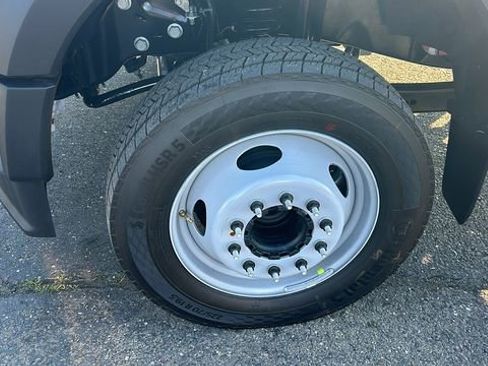 New 2026 Ford F550 2WD Regular Cab Super Duty image 9
