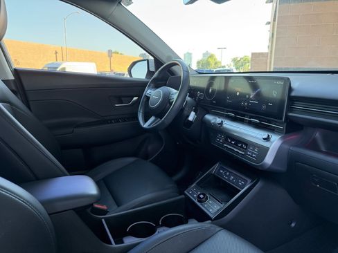 Used 2024 Hyundai Kona Limited image 40