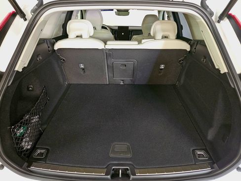 New 2026 Volvo XC60 B5 Ultra w/ Protection Package Premier image 18