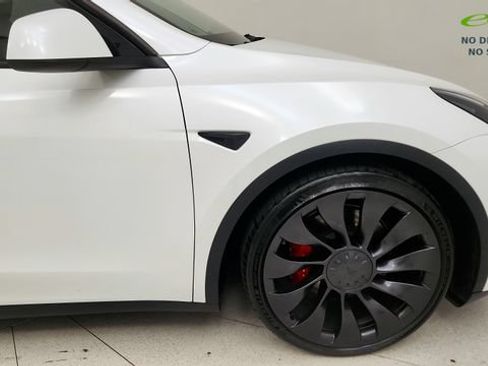 Used 2023 Tesla Model Y Performance AWD/4WD image 21