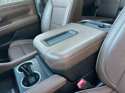 Used 2022 Chevrolet Tahoe High Country image 60