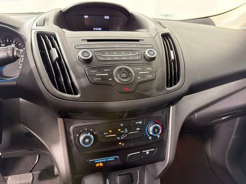 Used 2018 Ford Escape S image 17