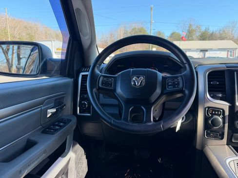 Used 2016 RAM 1500 Big Horn image 30