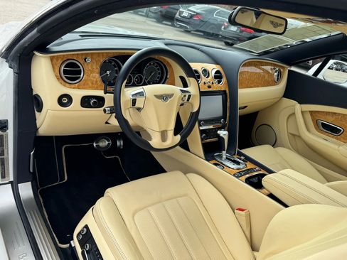 Used 2013 Bentley Continental GT w/ Touring Specification Pkg image 22