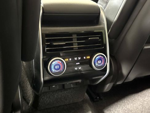 Used 2023 Land Rover Range Rover SE AWD/4WD image 15