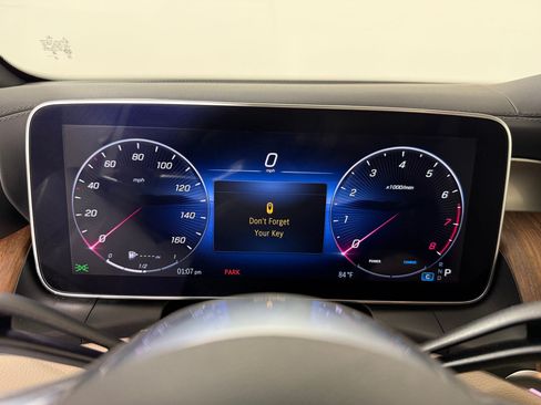 Used 2023 Mercedes-Benz GLC 300 4MATIC image 19