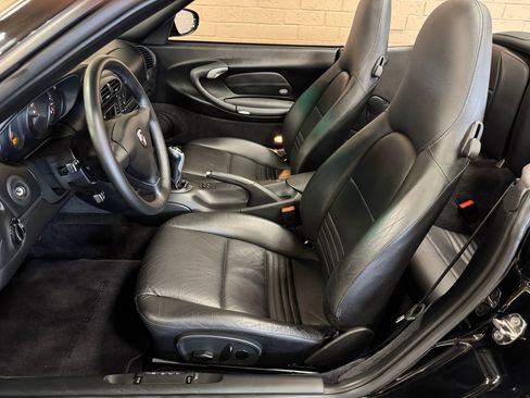 Used 2003 Porsche 911 Carrera RWD image 34