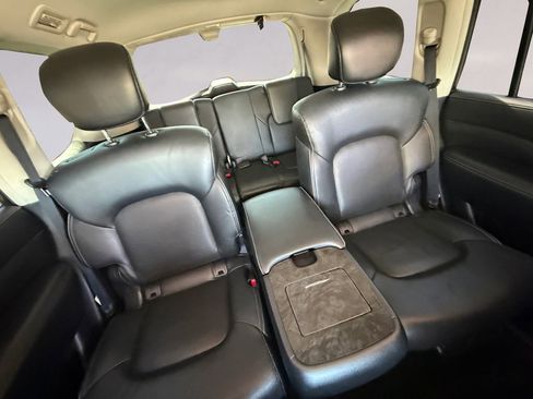 Used 2023 INFINITI QX80 Luxe w/ All-Season Package RWD image 18