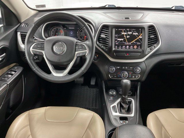 Used 2016 Jeep Cherokee Limited AWD/4WD image 16