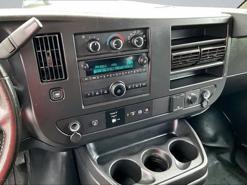 Used 2021 GMC Savana 2500 w/ Enhanced Convenience Package RWD image 9
