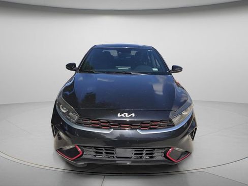Used 2023 Kia Forte GT-Line w/ GT-Line Premium Package FWD image 3