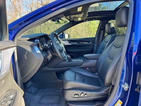 Certified 2025 Cadillac XT5 Premium Luxury image 14