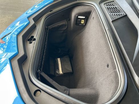 Used 2021 Chevrolet Corvette Stingray Preferred Cpe w/ Z51 Performance Package RWD image 12