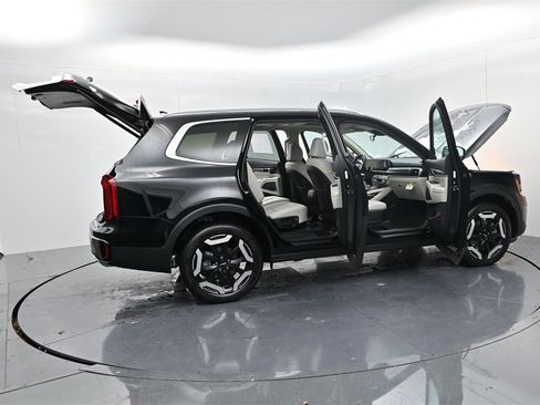 New 2025 Kia Telluride S image 53