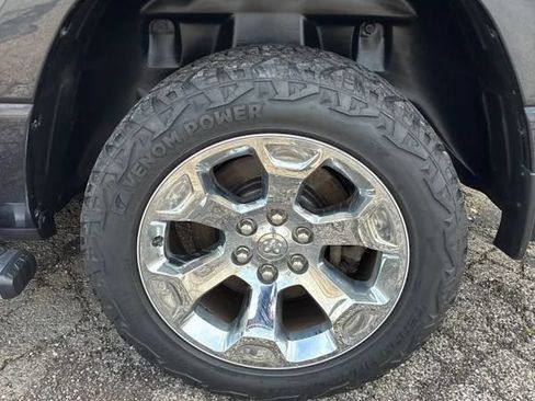 Used 2019 RAM 1500 Big Horn AWD/4WD image 16
