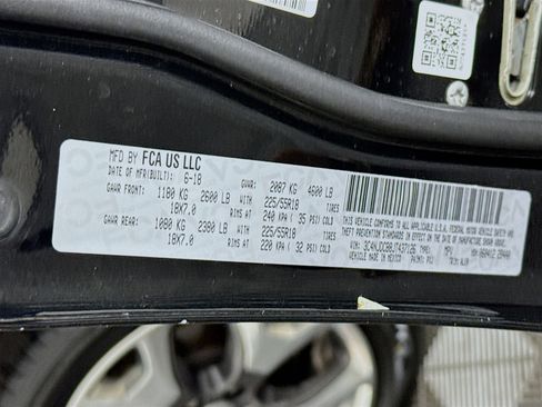 Used 2018 Jeep Compass Limited image 39