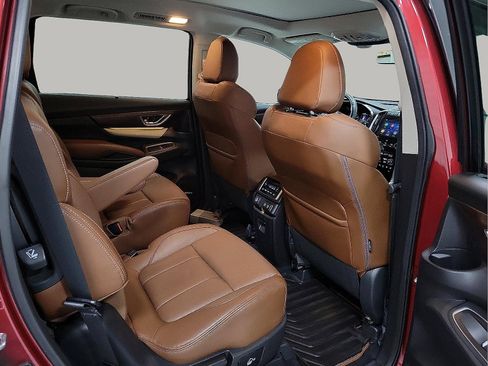 Used 2019 Subaru Ascent Touring w/ Popular Package #3 image 20