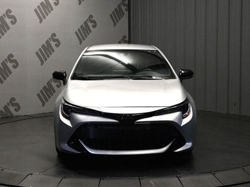 Used 2022 Toyota Corolla SE FWD image 2