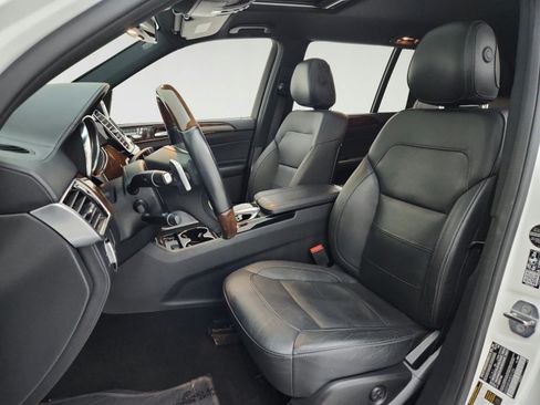 Used 2019 Mercedes-Benz GLS 450 4MATIC image 17