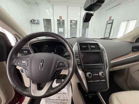 Used 2019 Lincoln MKC Select w/ Select Plus Package image 8