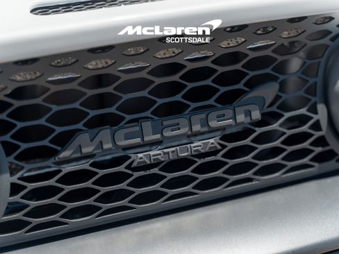 Used 2026 McLaren Artura RWD image 23