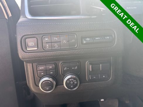 Used 2021 GMC Yukon XL Denali w/ Denali Ultimate Package AWD/4WD image 23