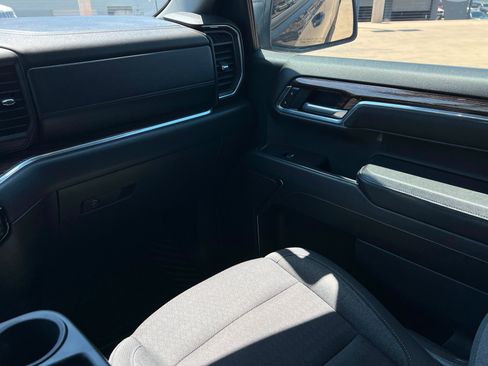 Used 2024 GMC Sierra 1500 Elevation RWD image 11
