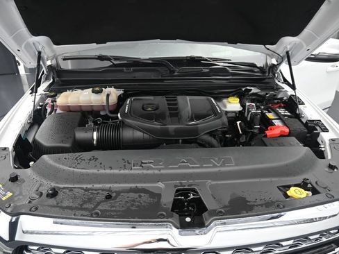 Used 2025 RAM 1500 Limited AWD/4WD image 14