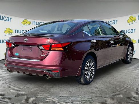 Used 2023 Nissan Altima 2.5 SV w/ SV Premium Package AWD/4WD image 6