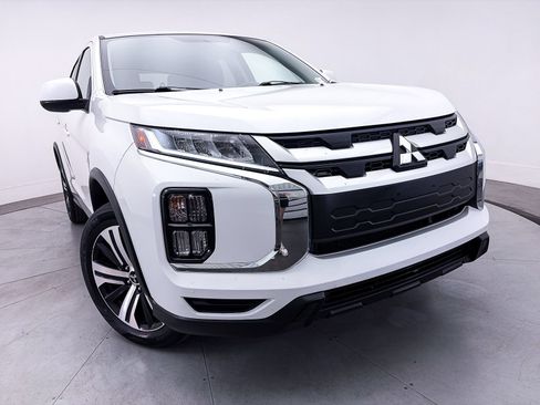 Used 2020 Mitsubishi Outlander Sport ES AWD/4WD image 6