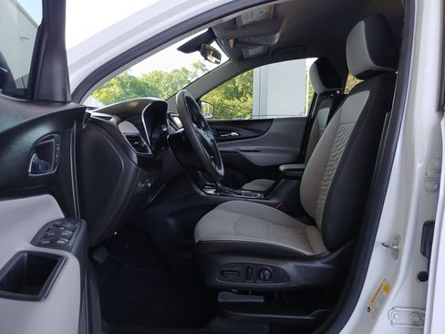 Used 2019 Chevrolet Equinox LS w/ LS Convenience Package FWD image 19