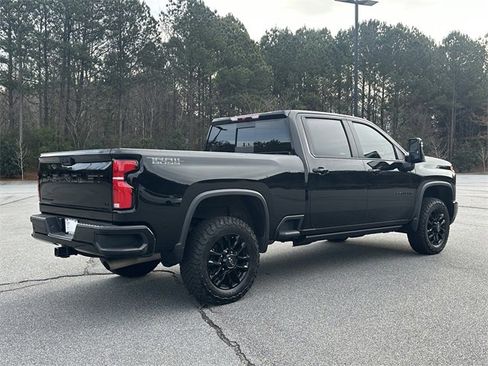 Used 2025 Chevrolet Silverado 2500 LT w/ Trail Boss Package image 8