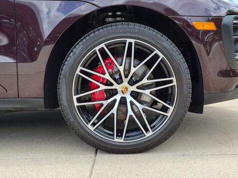 Certified 2026 Porsche Macan S AWD/4WD image 28