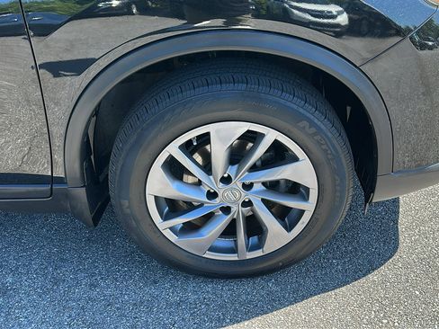 Used 2016 Nissan Rogue SL w/ SL Premium Package AWD/4WD image 9