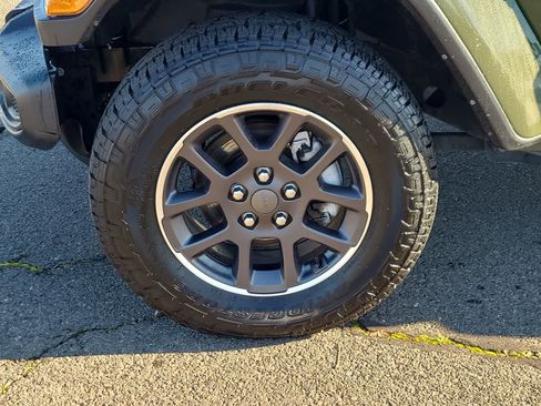 Used 2021 Jeep Wrangler Unlimited Sport image 16