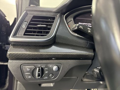 Used 2018 Audi SQ5 Prestige AWD/4WD image 13