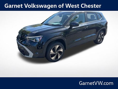 New 2026 Volkswagen Taos SE AWD/4WD image 1