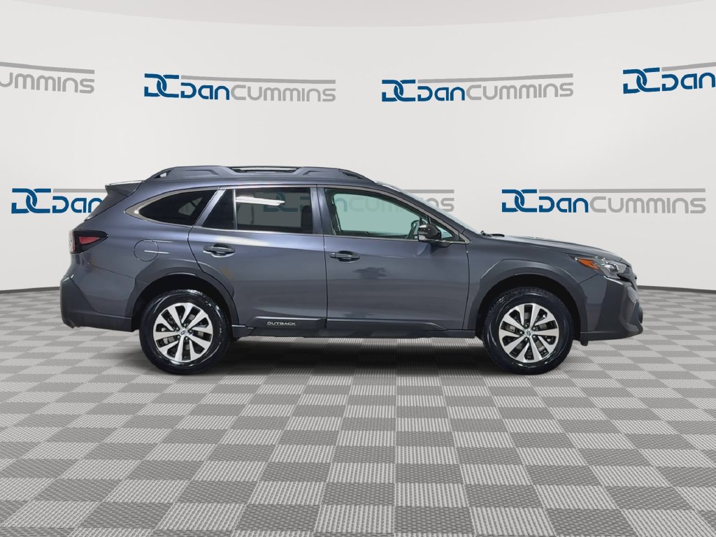 Used 2023 Subaru Outback Premium AWD/4WD image 9