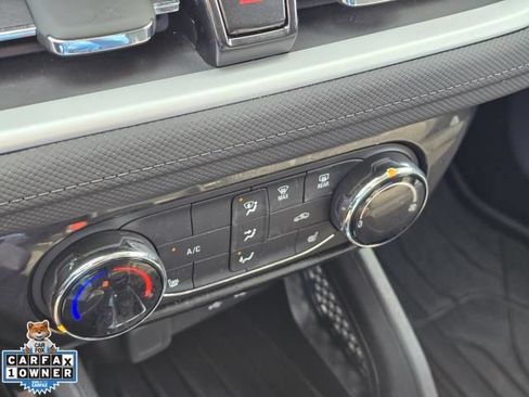 Used 2024 Chevrolet TrailBlazer LT w/ LT Cold Weather Package FWD image 29
