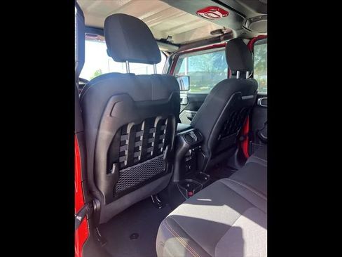 Used 2021 Jeep Gladiator Mojave AWD/4WD image 12