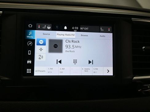 Used 2023 Chrysler Voyager LX FWD image 22