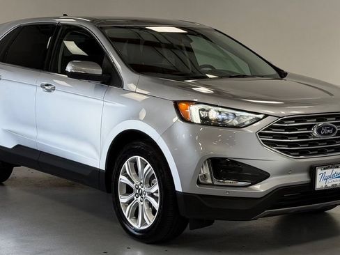 Used 2023 Ford Edge Titanium AWD/4WD image 6