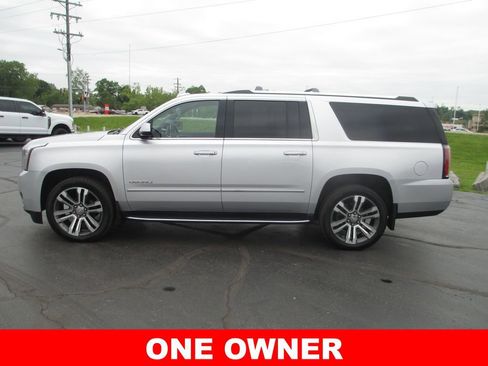 Used 2019 GMC Yukon XL Denali w/ Open Road Package AWD/4WD image 9