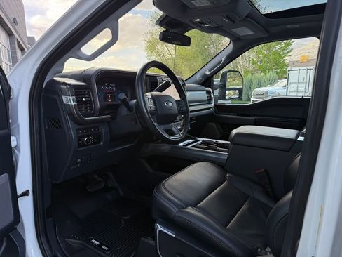 Used 2024 Ford F350 Lariat w/ Lariat Ultimate Package AWD/4WD image 38